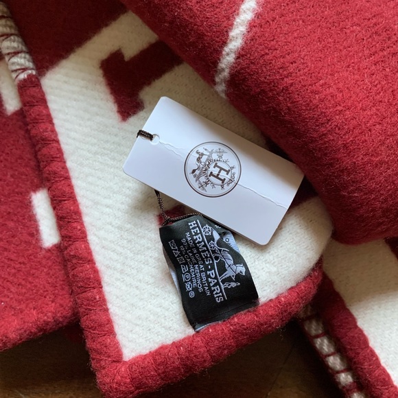 Brand new store fresh Hermès Avalon wool blanket rouge and ecru - Picture 3 of 3